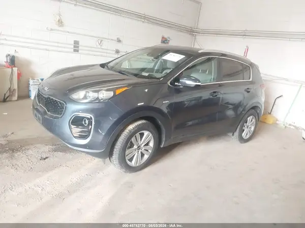 KNDPMCAC0J7325706 2018 KIA SPORTAGE - Image 2
