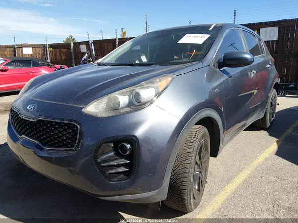 KNDPMCAC0J7329450 2018 KIA SPORTAGE - Image 2