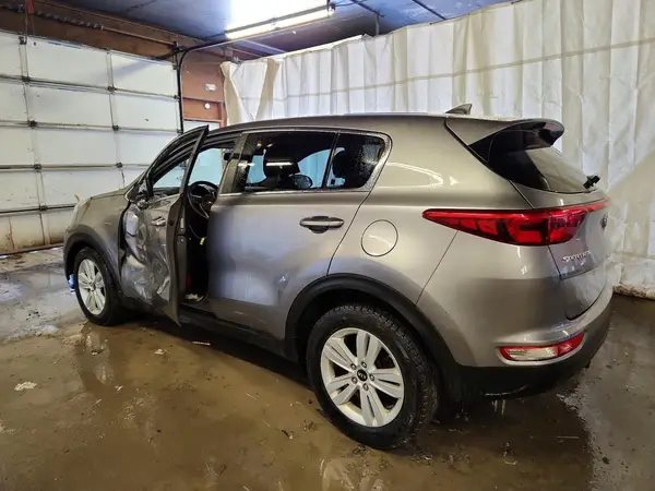 KNDPMCAC0J7365493 2018 KIA SPORTAGE - Image 2