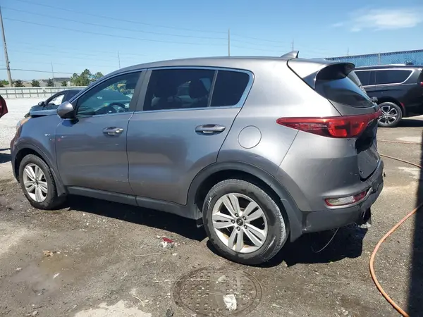 KNDPMCAC0J7366501 2018 KIA SPORTAGE - Image 2