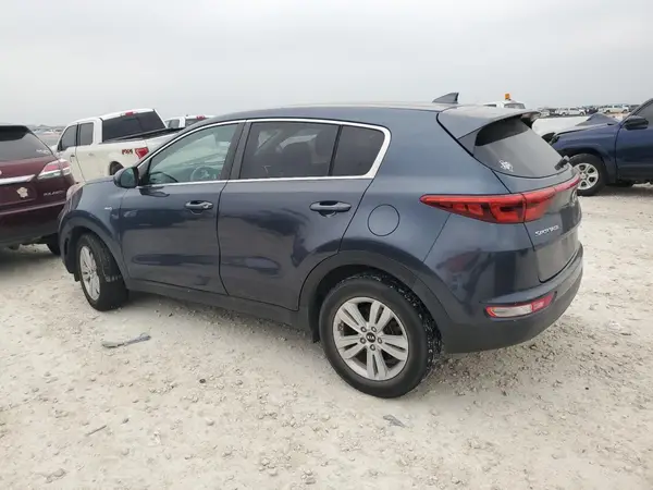 KNDPMCAC0J7373058 2018 KIA SPORTAGE - Image 2