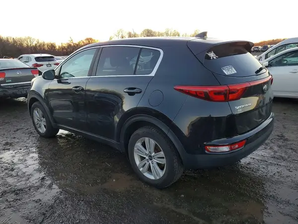 KNDPMCAC0J7379300 2018 KIA SPORTAGE - Image 2