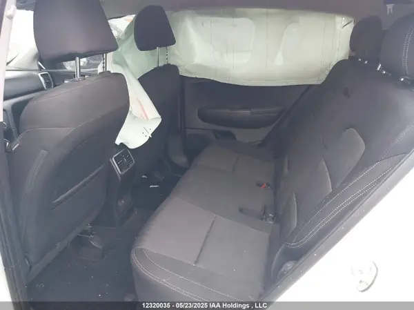 KNDPMCAC0J7389146 2018 KIA SPORTAGE - Image 8