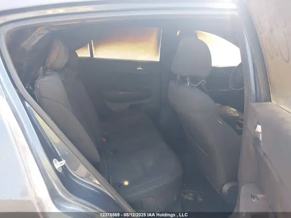 KNDPMCAC0J7390295 2018 KIA SPORTAGE - Image 8