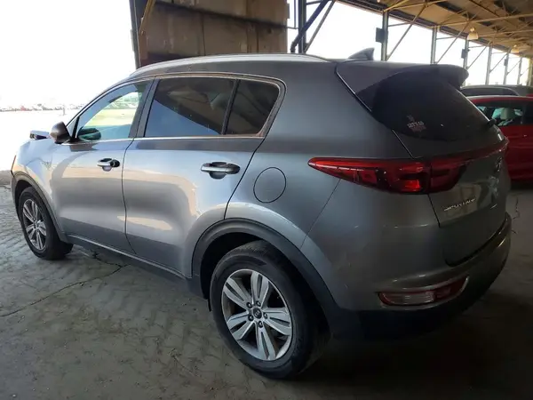 KNDPMCAC0J7393116 2018 KIA SPORTAGE - Image 2