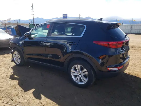 KNDPMCAC0J7404678 2018 KIA SPORTAGE - Image 2