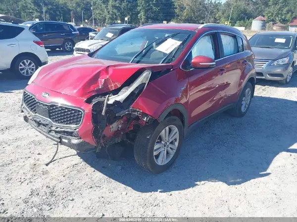 KNDPMCAC0J7414448 2018 KIA SPORTAGE - Image 2