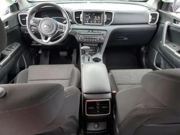 KNDPMCAC0J7417558 2018 KIA SPORTAGE - Image 8