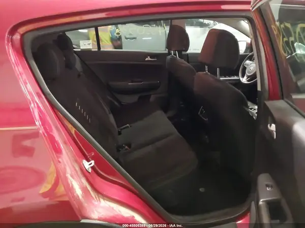 KNDPMCAC0J7427894 2018 KIA SPORTAGE - Image 8