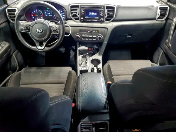 KNDPMCAC0J7447370 2018 KIA SPORTAGE - Image 8