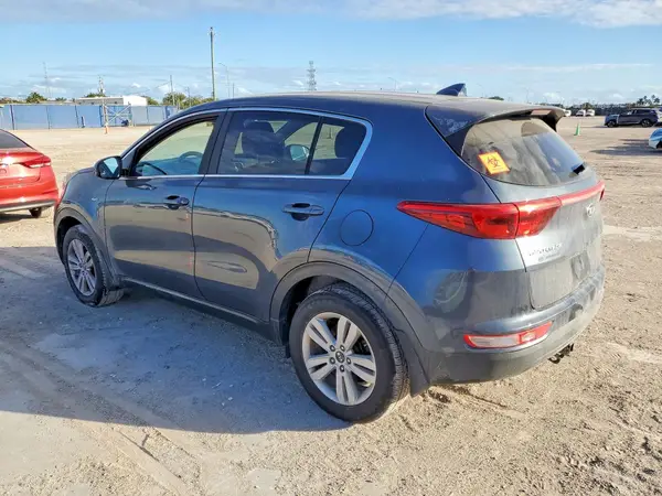 KNDPMCAC0J7449927 2018 KIA SPORTAGE - Image 2
