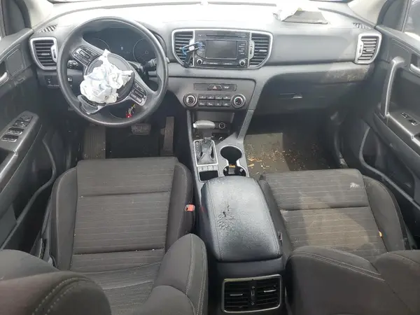 KNDPMCAC0J7459826 2018 KIA SPORTAGE - Image 8