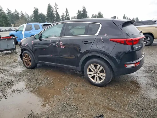 KNDPMCAC0J7469224 2018 KIA SPORTAGE - Image 2