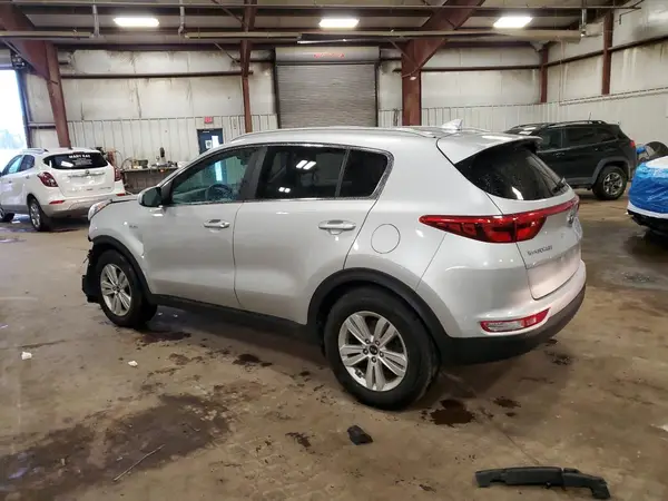 KNDPMCAC0J7474987 2018 KIA SPORTAGE - Image 2
