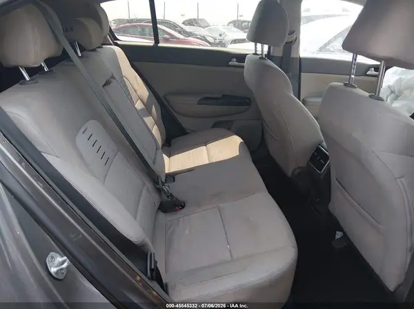 KNDPMCAC0J7486623 2018 KIA SPORTAGE - Image 8