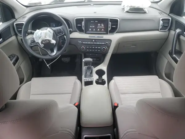 KNDPMCAC0J7488937 2018 KIA SPORTAGE - Image 8