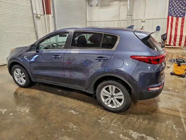 KNDPMCAC0J7489506 2018 KIA SPORTAGE - Image 2