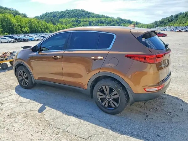 KNDPMCAC0K7497493 2019 KIA SPORTAGE - Image 2