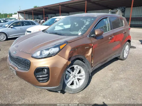 KNDPMCAC0K7517645 2019 KIA SPORTAGE - Image 2