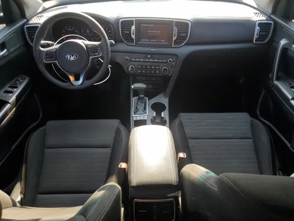 KNDPMCAC0K7519895 2019 KIA SPORTAGE - Image 8