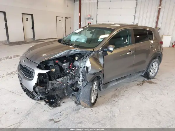 KNDPMCAC0K7529813 2019 KIA SPORTAGE - Image 2