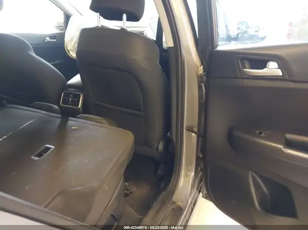 KNDPMCAC0K7529813 2019 KIA SPORTAGE - Image 8