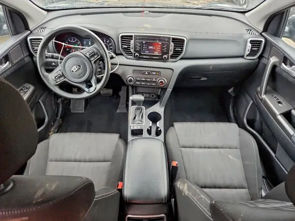 KNDPMCAC0K7532422 2019 KIA SPORTAGE - Image 8