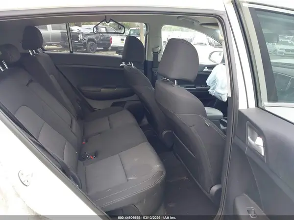 KNDPMCAC0K7535787 2019 KIA SPORTAGE - Image 8