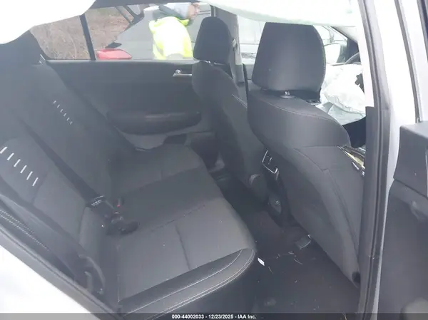 KNDPMCAC0K7541119 2019 KIA SPORTAGE - Image 8