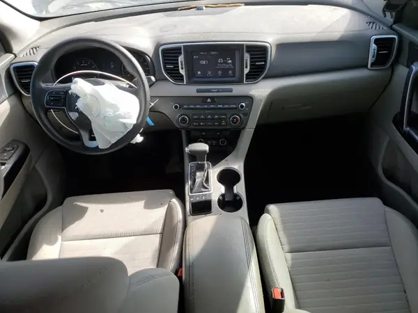 KNDPMCAC0K7551553 2019 KIA SPORTAGE - Image 8