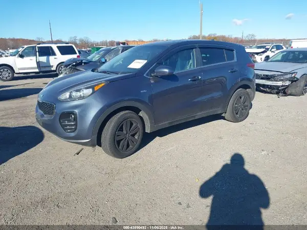 KNDPMCAC0K7572838 2019 KIA SPORTAGE - Image 2