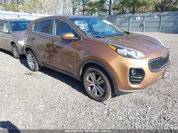 KNDPMCAC0K7573374 2019 KIA SPORTAGE - Image 1