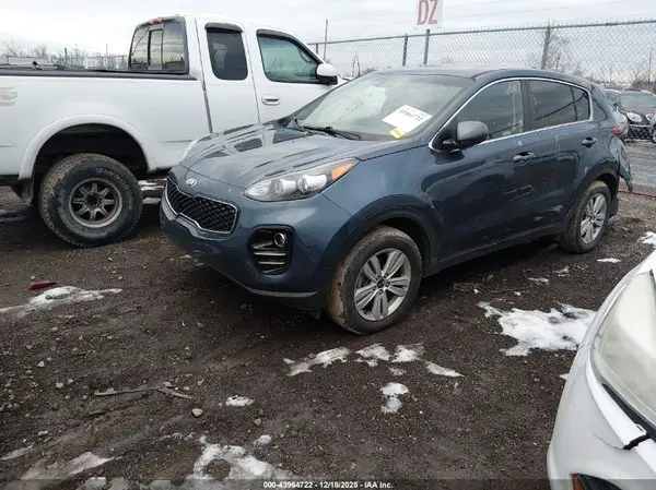 KNDPMCAC0K7574783 2019 KIA SPORTAGE - Image 2