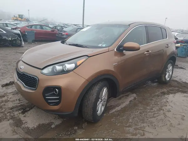KNDPMCAC0K7576792 2019 KIA SPORTAGE - Image 2