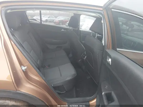 KNDPMCAC0K7576792 2019 KIA SPORTAGE - Image 8