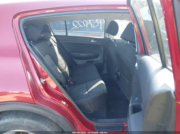 KNDPMCAC0K7579126 2019 KIA SPORTAGE - Image 8