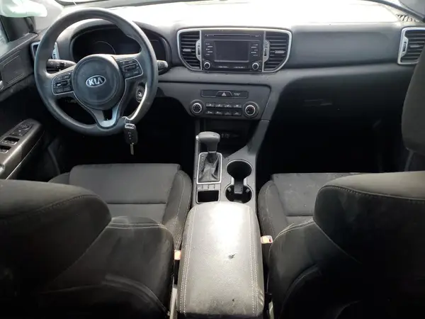 KNDPMCAC0K7590854 2019 KIA SPORTAGE - Image 8