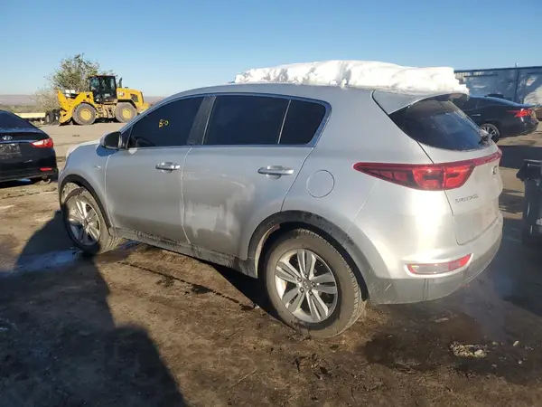 KNDPMCAC0K7592586 2019 KIA SPORTAGE - Image 2