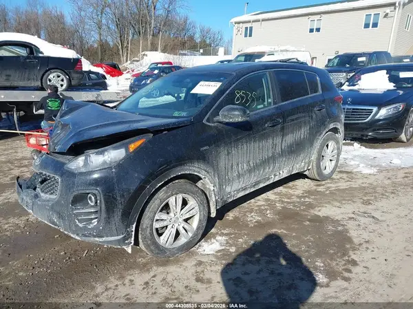 KNDPMCAC0K7594094 2019 KIA SPORTAGE - Image 2