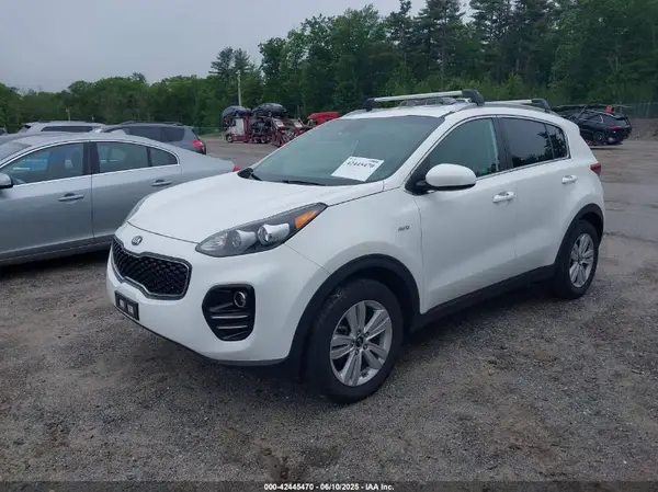 KNDPMCAC0K7597447 2019 KIA SPORTAGE - Image 2