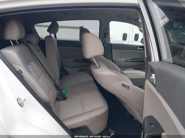 KNDPMCAC0K7597447 2019 KIA SPORTAGE - Image 8