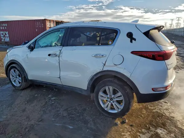 KNDPMCAC0K7608219 2019 KIA SPORTAGE - Image 2