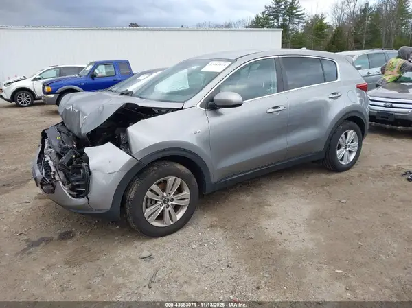 KNDPMCAC0K7609449 2019 KIA SPORTAGE - Image 2