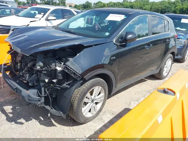 KNDPMCAC0K7611282 2019 KIA SPORTAGE - Image 2
