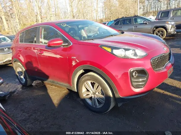 KNDPMCAC0K7613727 2019 KIA SPORTAGE - Image 1