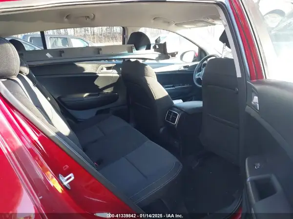 KNDPMCAC0K7613727 2019 KIA SPORTAGE - Image 8