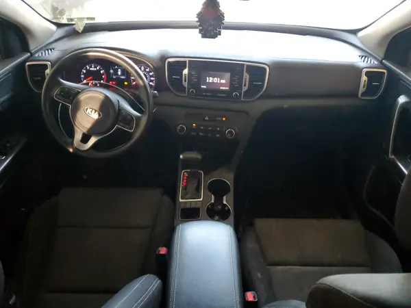 KNDPMCAC0K7618961 2019 KIA SPORTAGE - Image 8