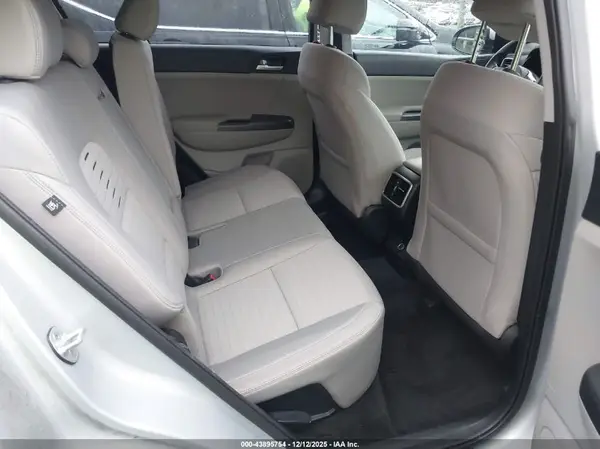 KNDPMCAC0L7678515 2020 KIA SPORTAGE - Image 8