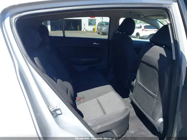KNDPMCAC0L7716647 2020 KIA SPORTAGE - Image 8