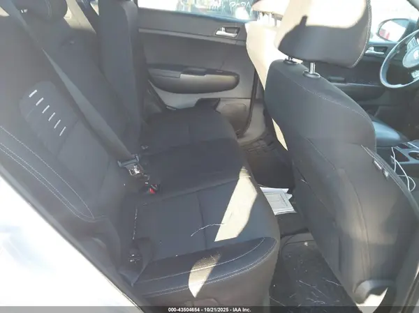 KNDPMCAC0L7731438 2020 KIA SPORTAGE - Image 8